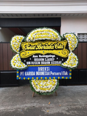 Papan Bunga Duka di Berandan Barat
